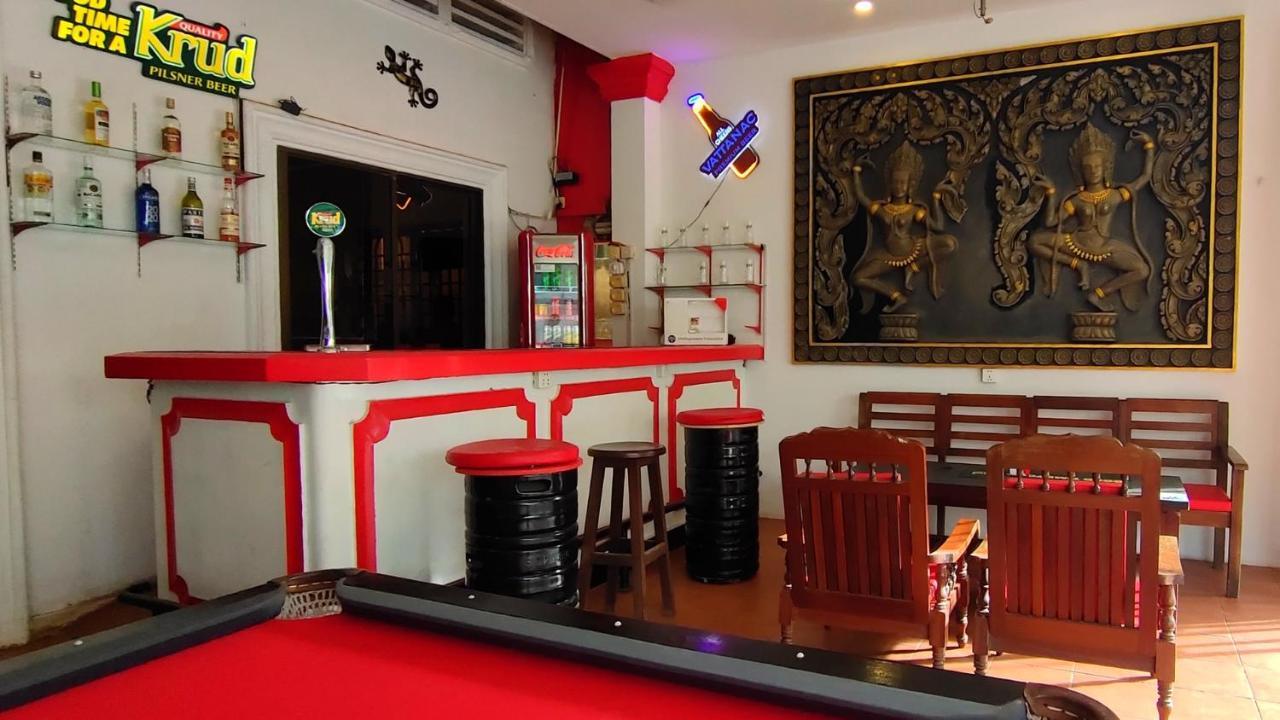 White Monkey Hotell Siem Reap Exteriör bild