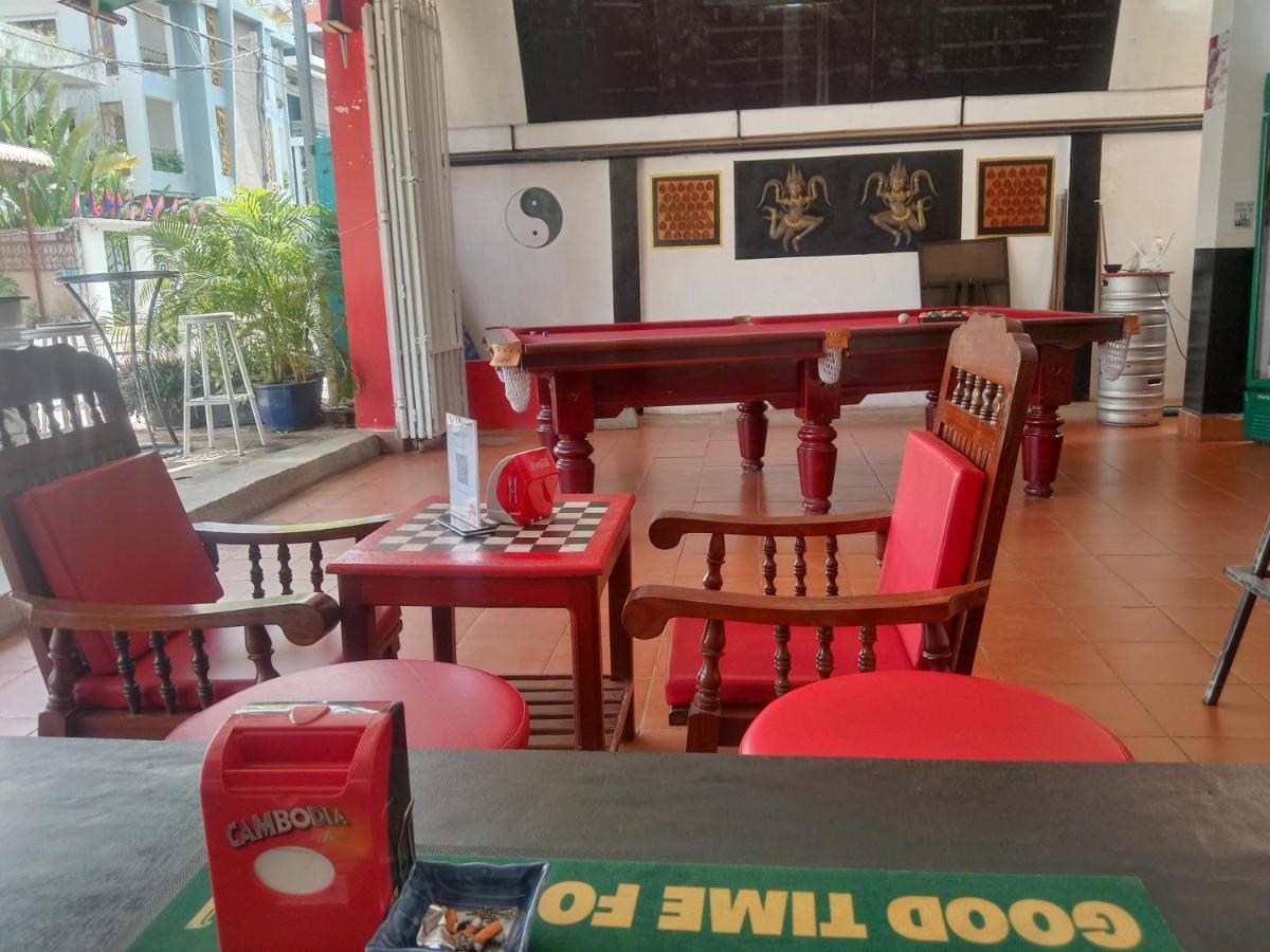 White Monkey Hotell Siem Reap Exteriör bild