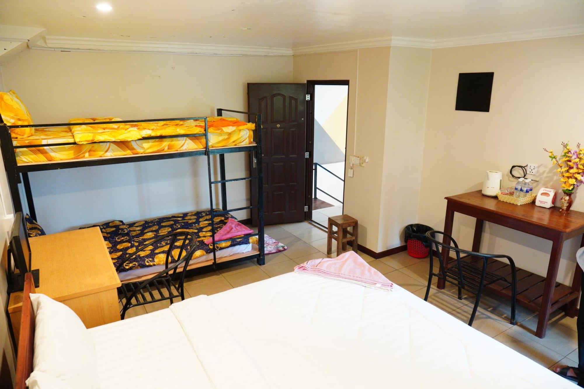 White Monkey Hotell Siem Reap Exteriör bild