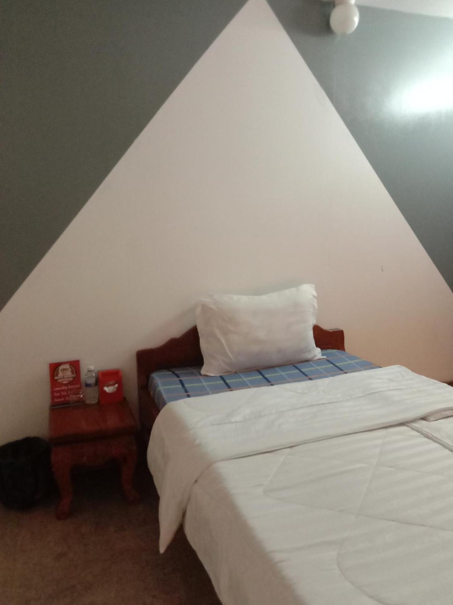 White Monkey Hotell Siem Reap Exteriör bild