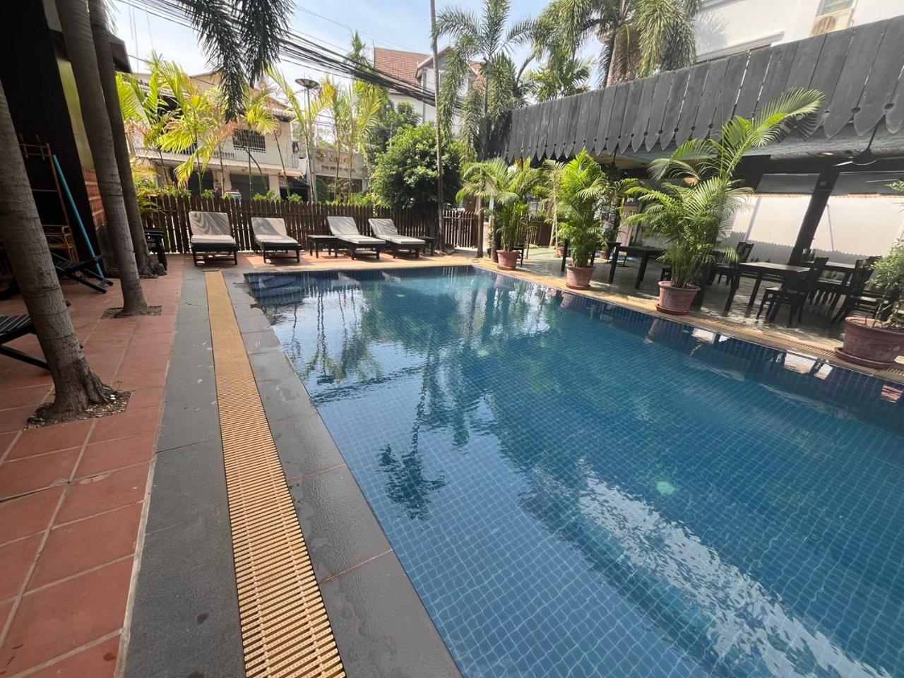 White Monkey Hotell Siem Reap Rum bild